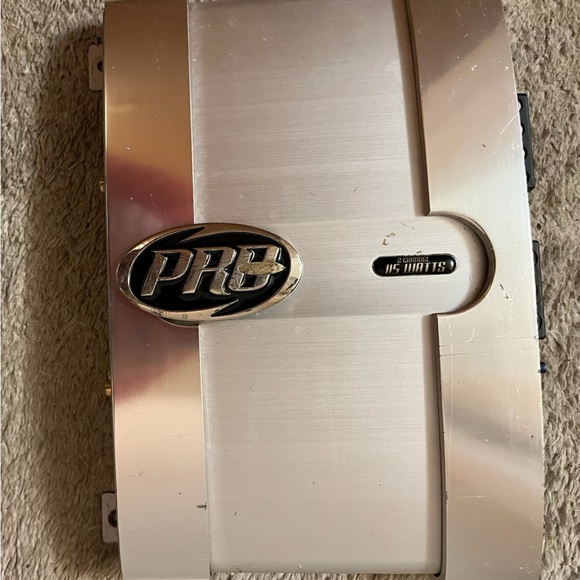 125 amp Jensen Bridgeable to 250 amp built-in crossover - Picture 2 of 7